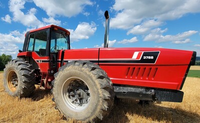 INTERNATIONAL 3788 Tractors | Iron Listing