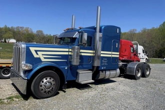 2019 PETERBILT 389 HEAVY DUTY TRUCK WITH CONVENTIONAL SLEEPER | Iron Listing (1)