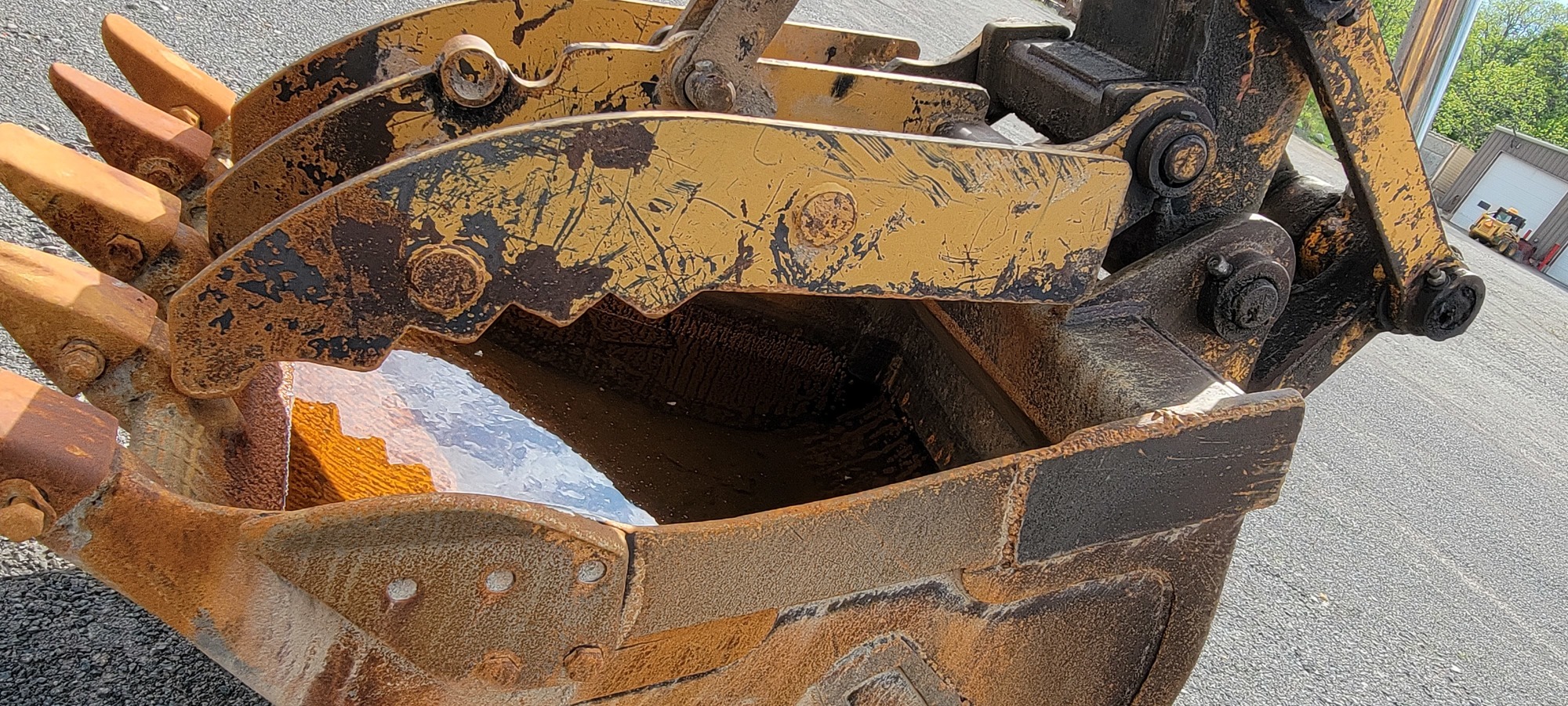 KOBELCO K909ALC Excavators | Iron Listing