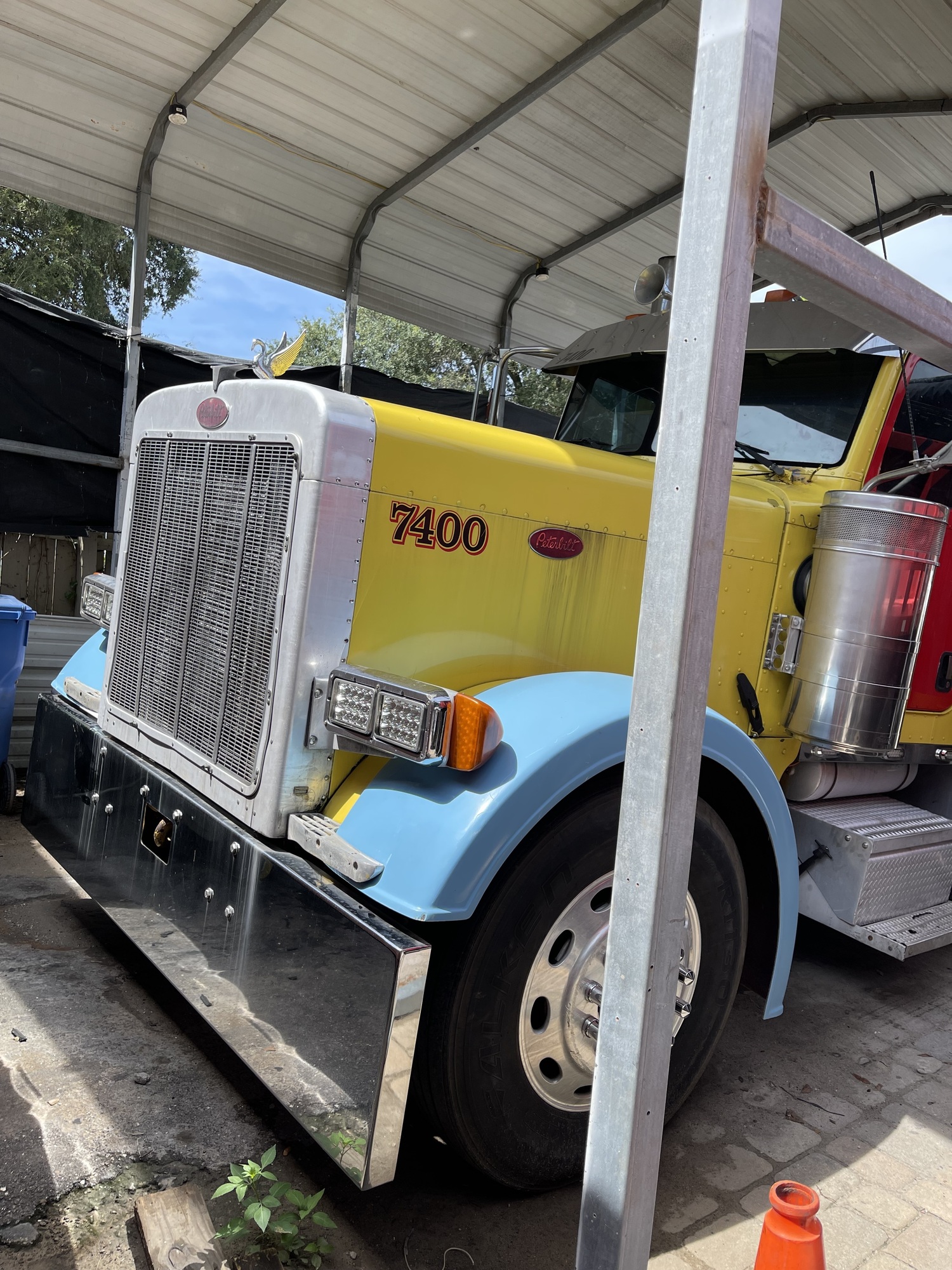 1990 PETERBILT 379 HEAVY DUTY TRUCK WITH CONVENTIONAL SLEEPER | Iron Listing