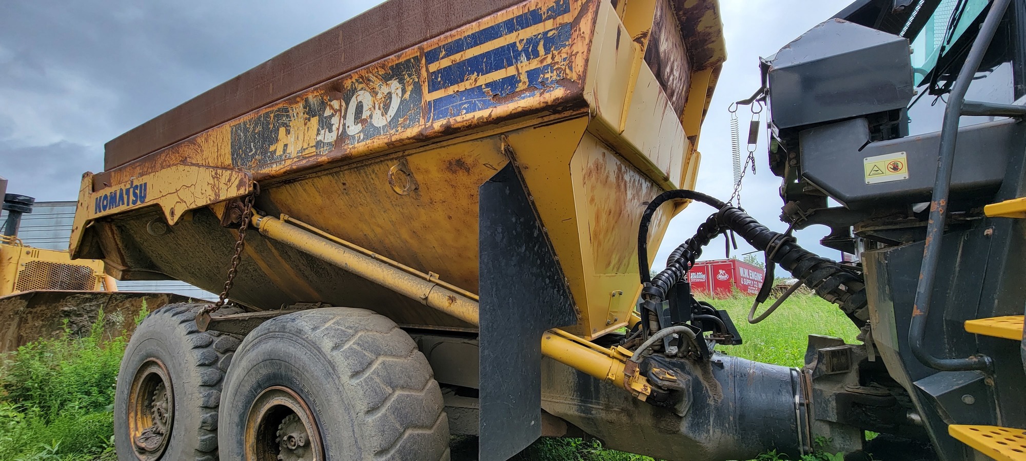 2016 KOMATSU HM300-5 Articulating Dump Trucks | Iron Listing