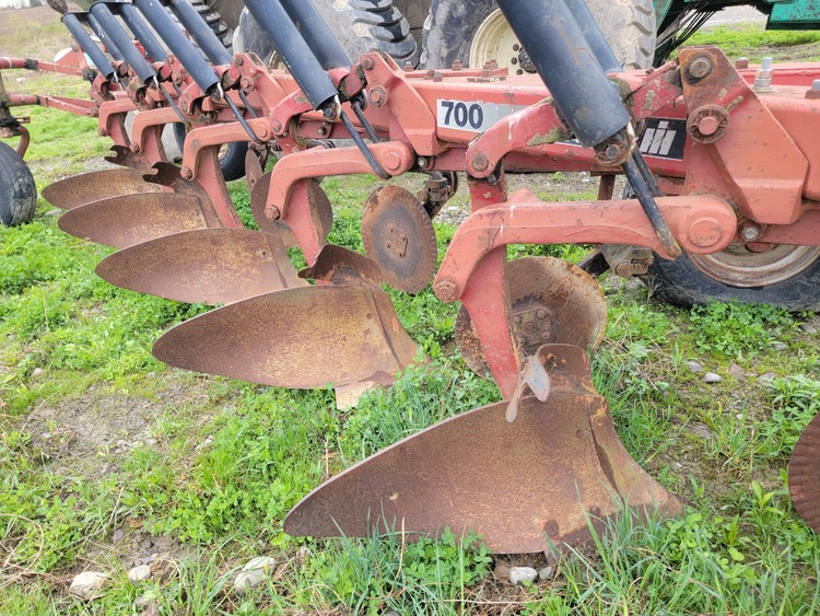 CASE IH 700 Agriculture Equipment | Penncon Management, LLC