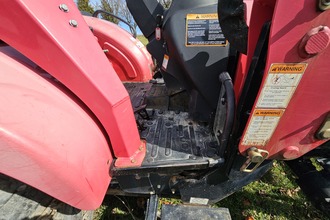 Mahindra 4035 tractor with loader  | Penncon Management, LLC (30)