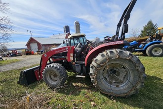 Mahindra 4035 tractor with loader  | Penncon Management, LLC (21)