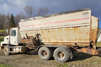 1998 MACK CH613 WITH KUHN 4072 MIXER Feed Mixers | Penncon Management, LLC (6)