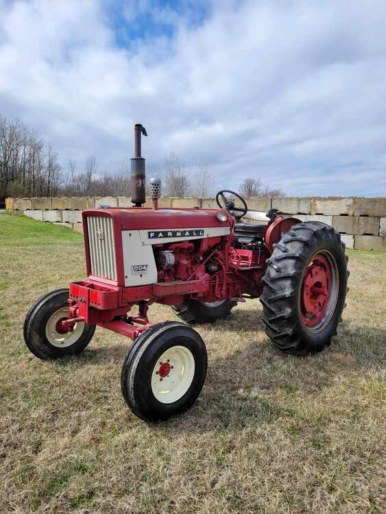 1968 FARMALL 504 Tractor | Penncon Management, LLC