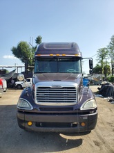 2005 FREIGHTLINER DETROIT 60 SERIES HEAVY DUTY TRUCK WITH CONVENTIONAL SLEEPER | Penncon Management, LLC (2)